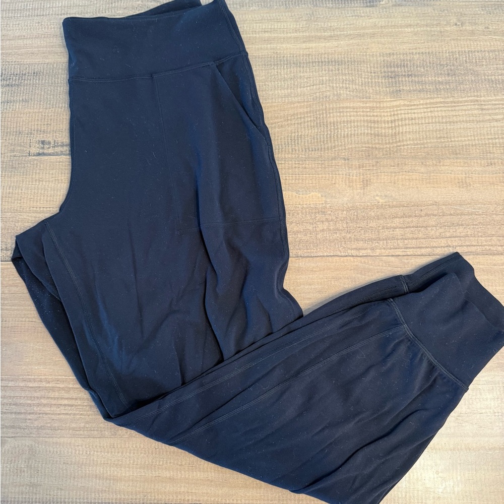 lululemon athletica Women's Full length Align Joggers with pockets - Black